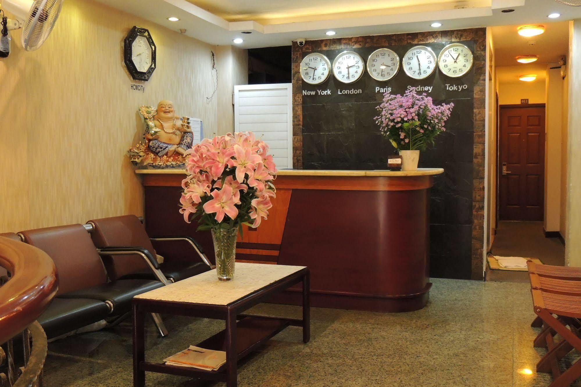 Sao Nam Hotel - Bui Vien Walking Street โฮจิมินห์ซิตี้ ภายนอก รูปภาพ