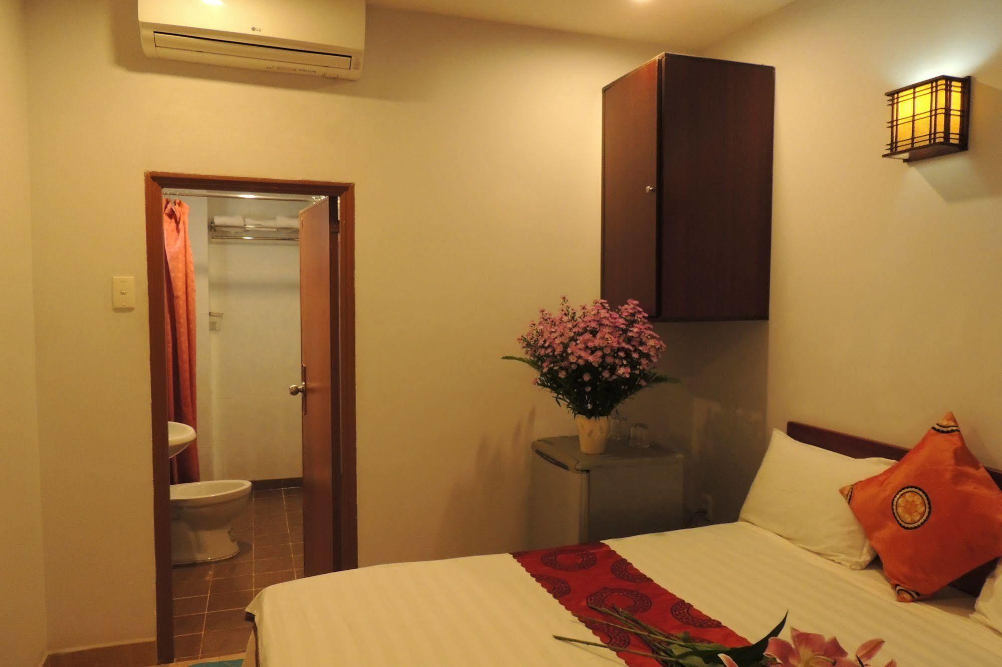 Sao Nam Hotel - Bui Vien Walking Street โฮจิมินห์ซิตี้ ภายนอก รูปภาพ
